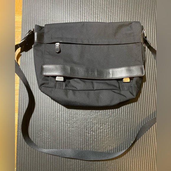 Coach black messenger bag - Picture 1 of 3